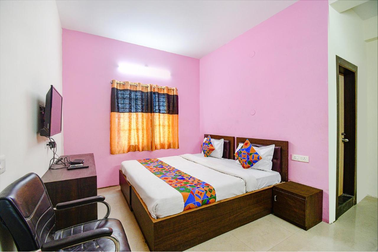 Fabexpress Sr Hotel Barang Exterior photo