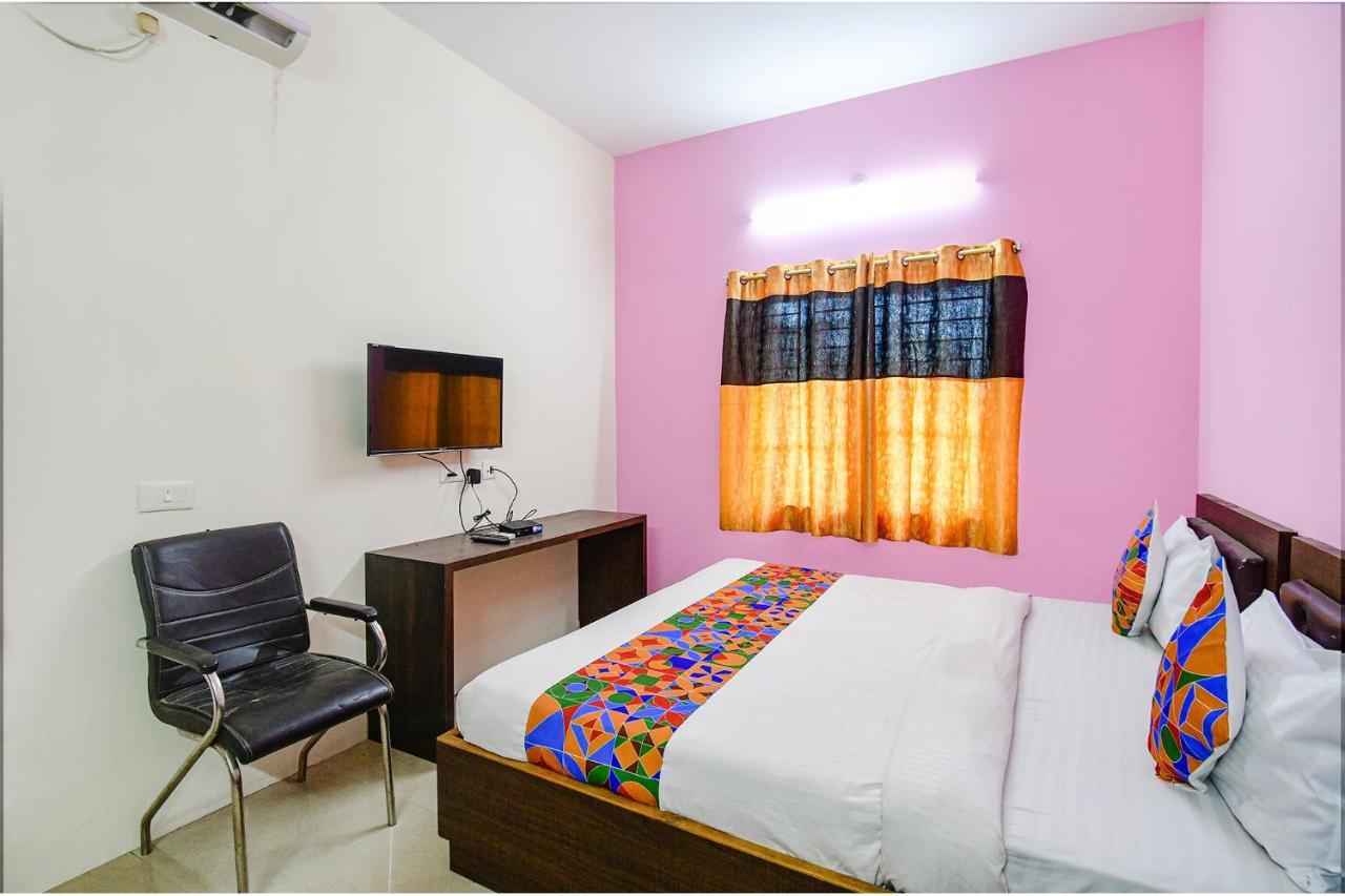 Fabexpress Sr Hotel Barang Exterior photo