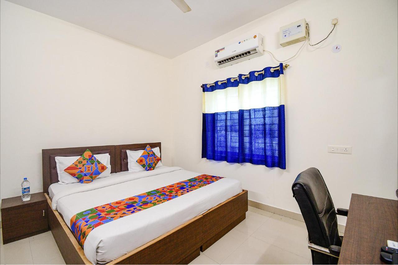 Fabexpress Sr Hotel Barang Exterior photo